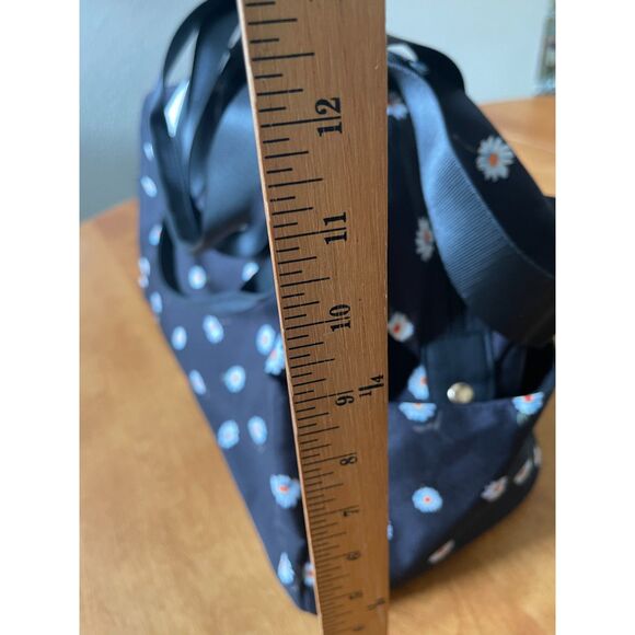 New Alice + Olivia Daisy Overnight Weekend Duffle Tote Bag Travel Medium Duffle - Picture 6 of 7